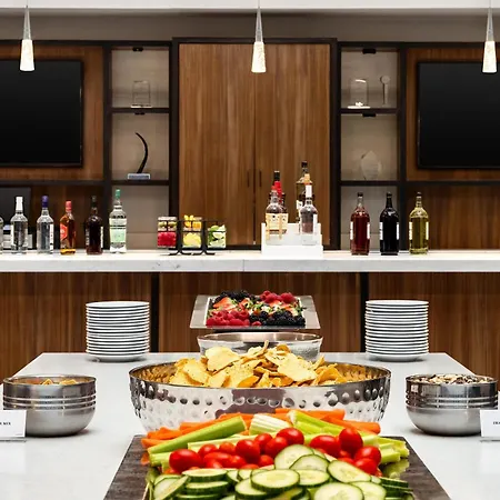 Embassy Suites By Hilton Atlanta At Centennial Olympic Park-3