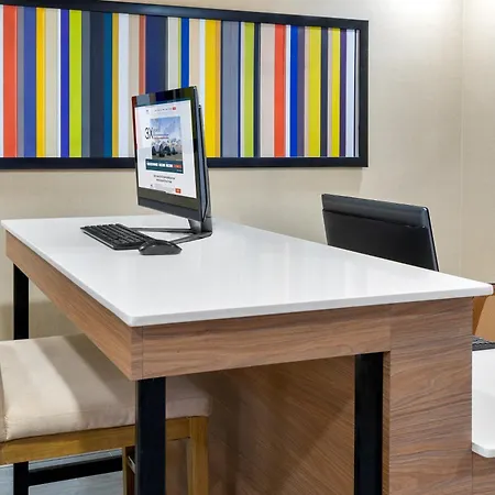 Holiday Inn Express Hotel & Suites Bonita Springs/Naples By Ihg-2