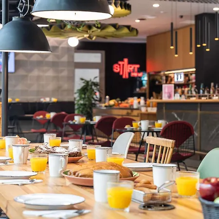 Ibis Barcelona Plaza Glòries 22@-3