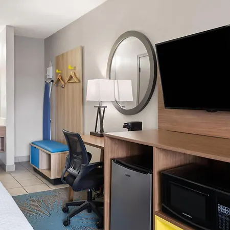 Days Inn By Wyndham Ardmore-3