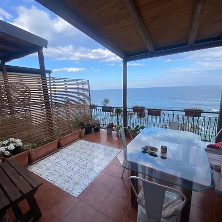 Teocle Beach Rooms-2