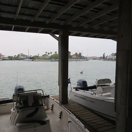 White Sands Inn, Marina, Bar & Grill-2