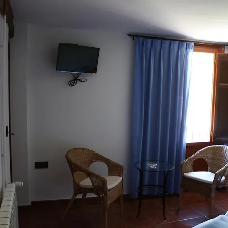 Hotel Mesón del Gallo-3