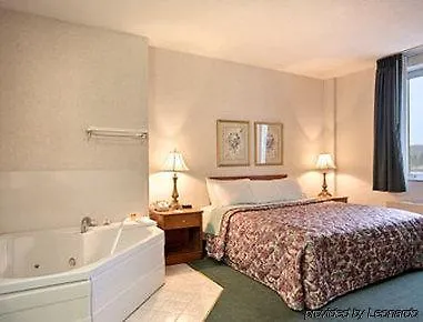Elkins Inn And Suites-3