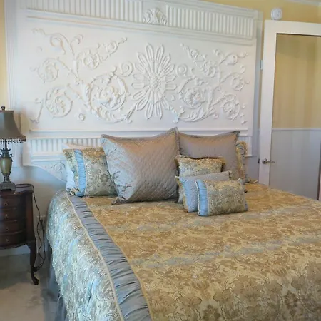 Pearl Of The Sea Luxury Bed & Breakfast-3