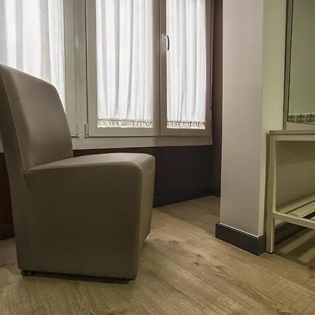 Hostal Elvira-3