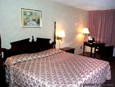 Super 8 La Grange-3