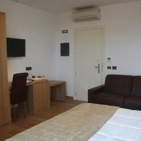 Villa Eva Hotel-3