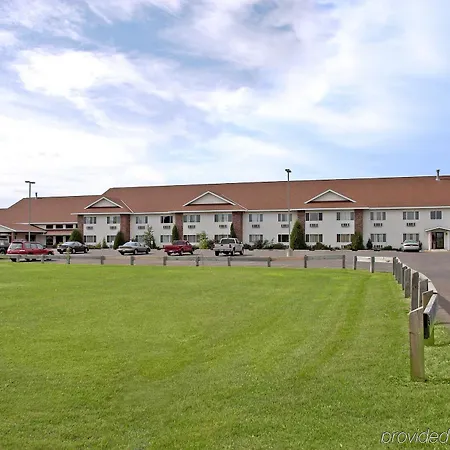 Boarders Inn & Suites By Cobblestone Hotels - Supe-3