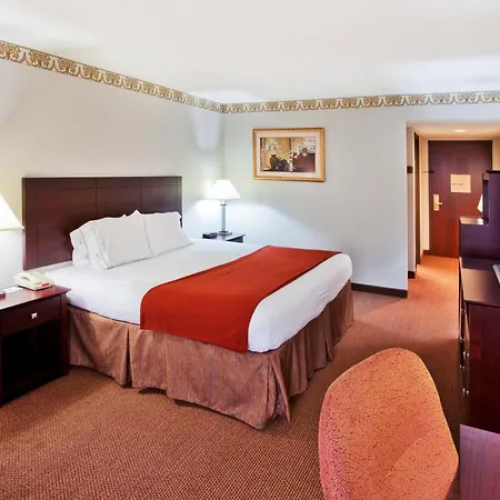 Holiday Inn Express Atlanta W-3