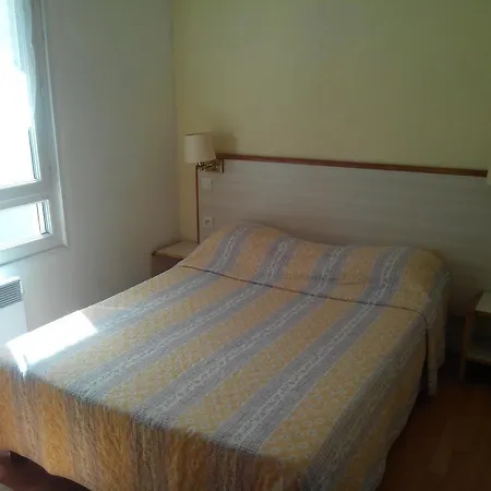 Hotel Lamartine -Parking Dauphine-2