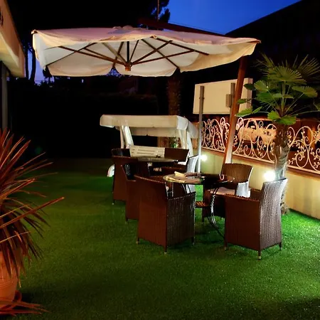 Hotel Monica-3