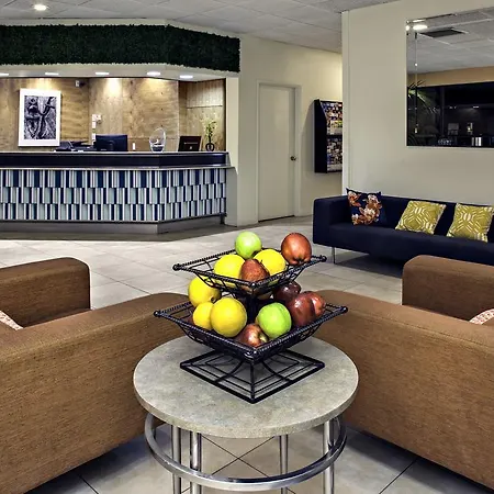 Hotel 502-2
