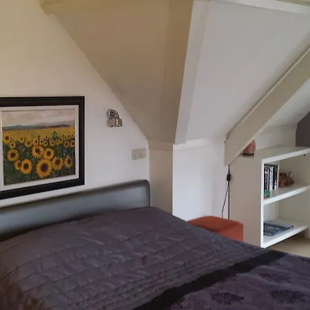 Villa Cornelia Bed & Breakfast-2