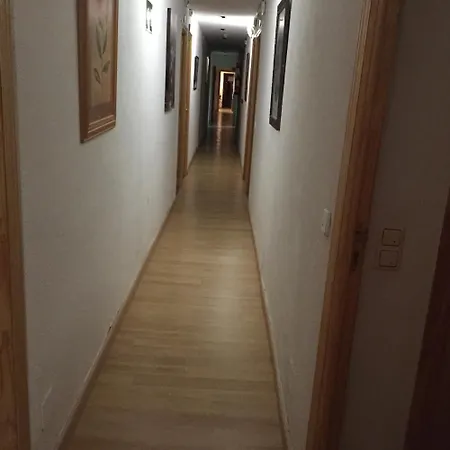 Hostal Tres Cantos-3