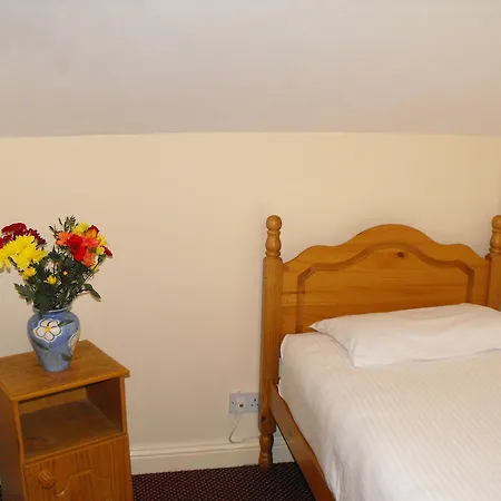 Hazelbrook Lodge-2