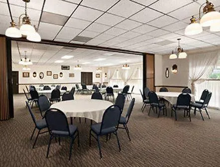 Travelodge By Wyndham Bedford-2