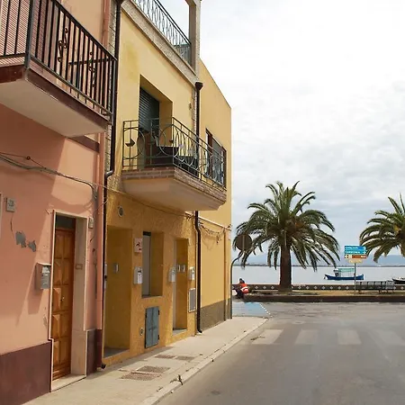 Domo La Vela - Affittacamere - Living Sant'Antioco-3
