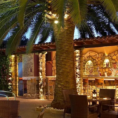 Pelli Hotel-3