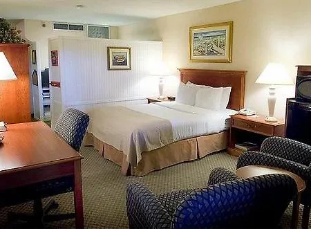 Holiday Inn On The Beach Destin-2