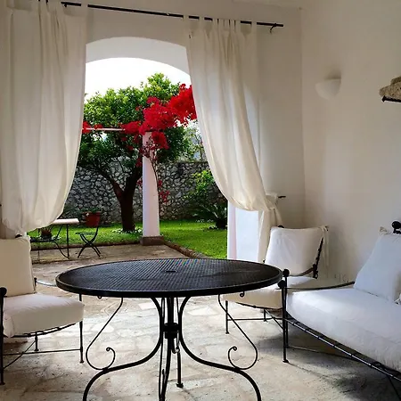 Capri Villa Bismarck-3