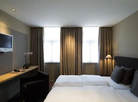 Pol Hotel-2