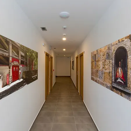 Iraipe Pamplona Hostal Auto Check-In-2
