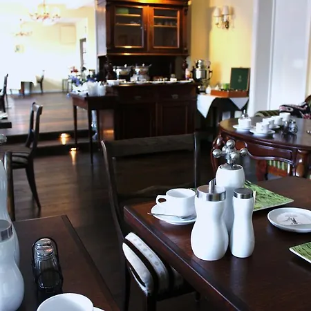Hotel Garni Zur Linde-3