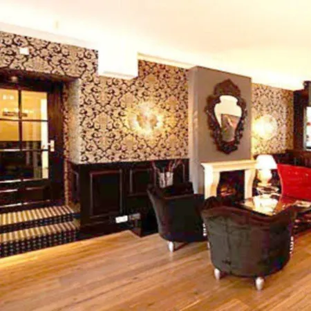 Hotel 74-2