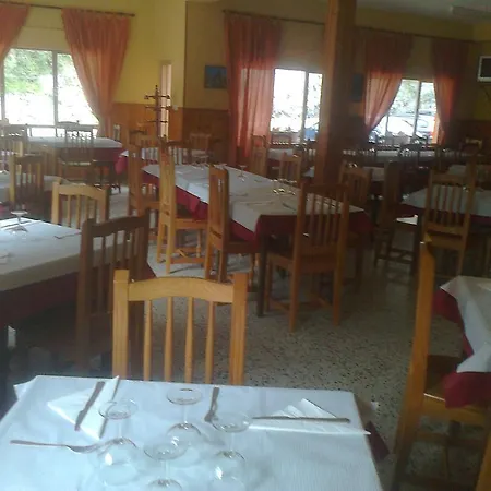 Hostal Poncebos-3