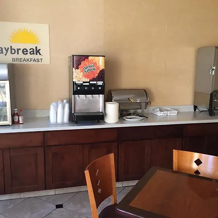 Days Hotel By Wyndham Oakland Airport-Coliseum-3