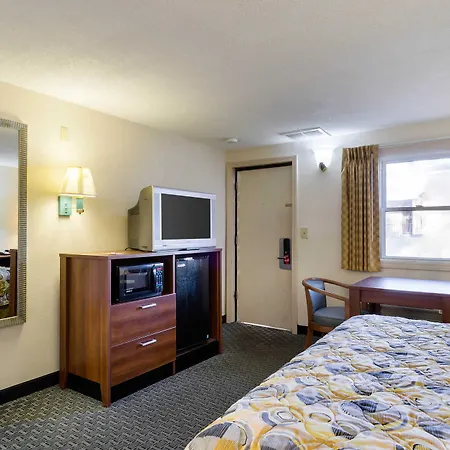 Econo Lodge West Springfield-3