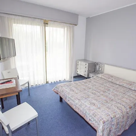 Hotel Moderne-2