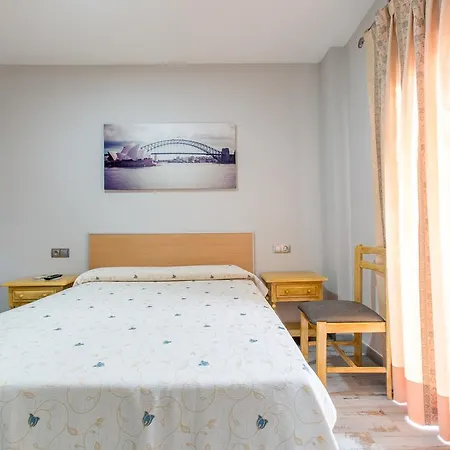 Olympia Ronda Hostel-2