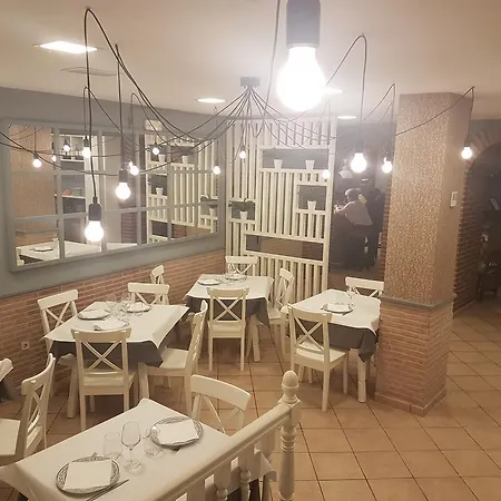 Hostal Mesón Castilla-2