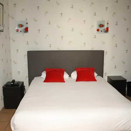 Hotel Republique-2