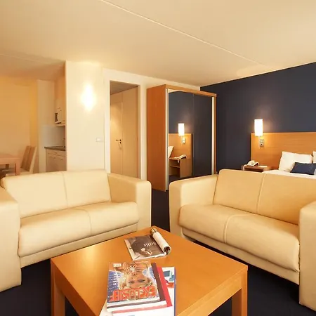 B-Aparthotel Moretus-3