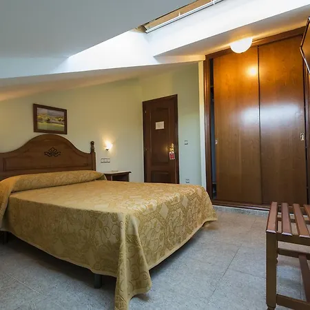 Hostal O Camouco-2