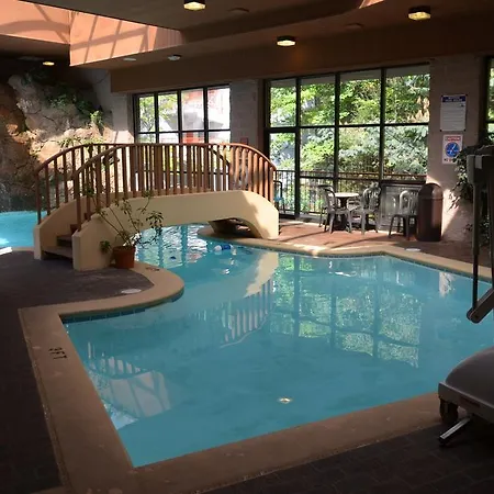 Zoders Inn And Suites-2