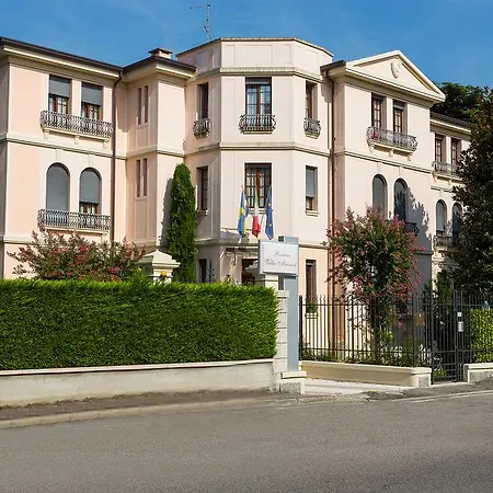Residence Villa Mainard-2