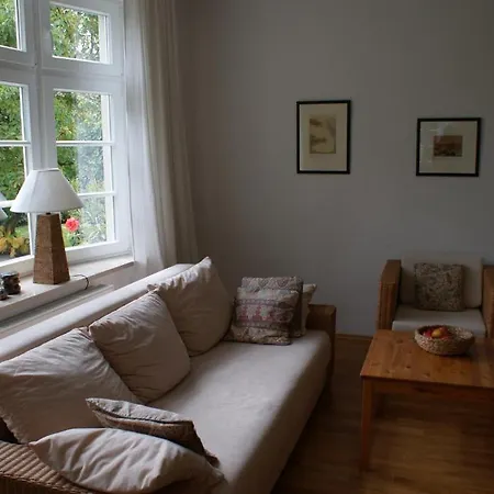 Altes Landhaus am Park (Bed&Breakfast)-2