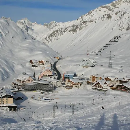 Gasthof Valluga-2