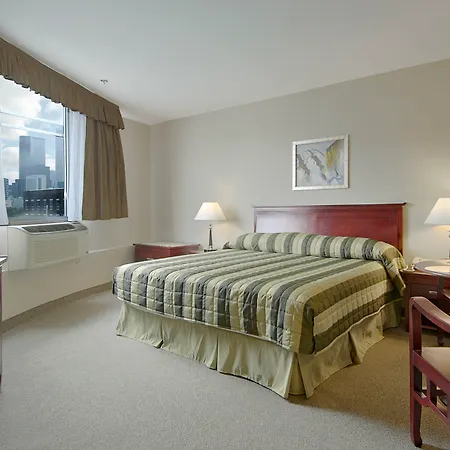 Super 8 By Wyndham Downtown Toronto-2