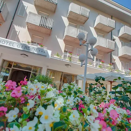 Hotel Garden - Parking Included-2