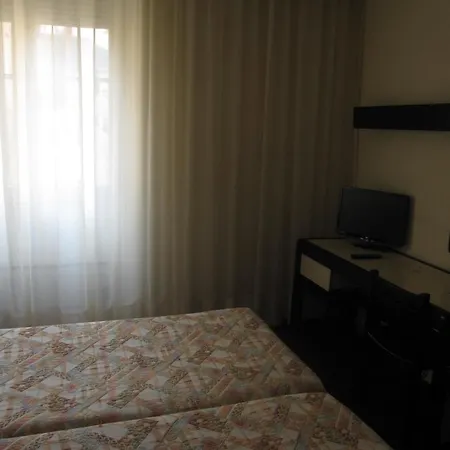 Hotel Des 3 Marchands-2