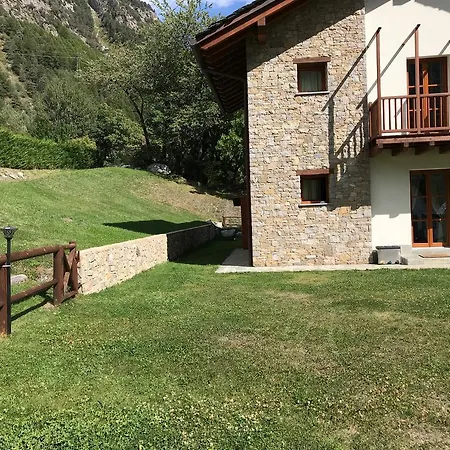 Villaggio delle Alpi-3