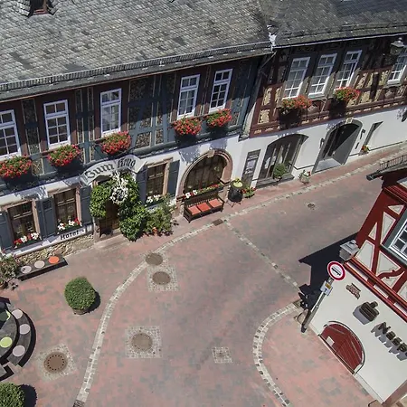 Hotel und Weinhaus Zum Krug-3
