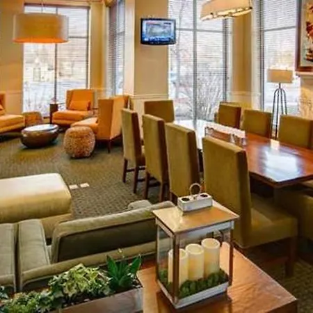 Hilton Garden Inn Green Bay-3