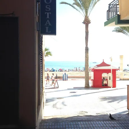 Hostal Delfin Verde-2