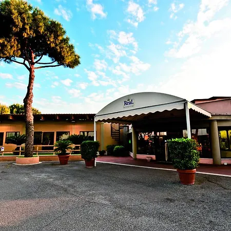 Real Village Roma-3